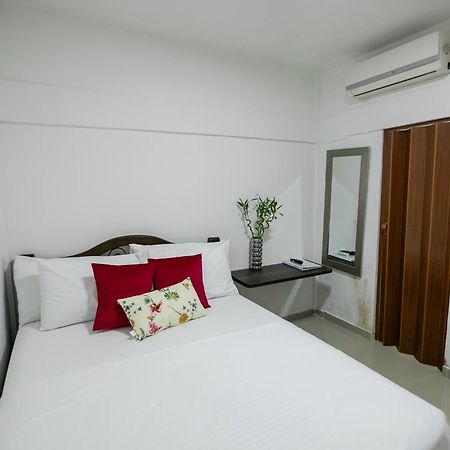 Hospedaje Rosa Blanca Cartagena Exterior photo